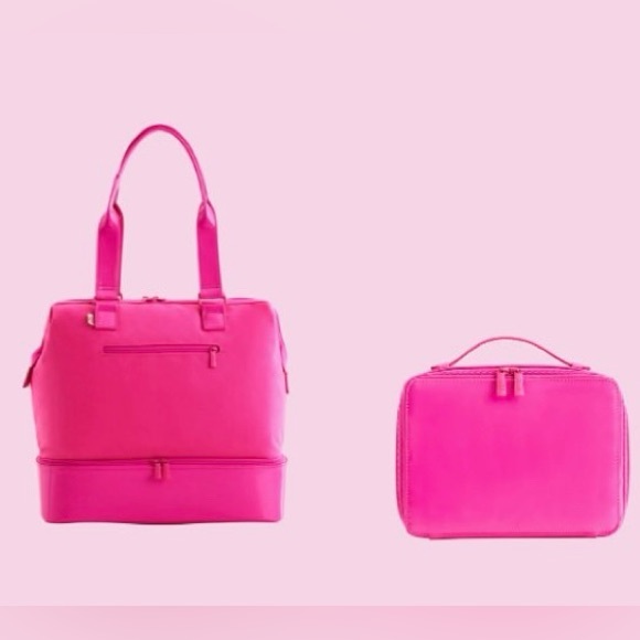 BEIS BARBIE Luggage Set - 29” Large, Mini Weekender, Cosmetic Case, Passport Tag - Picture 5 of 6